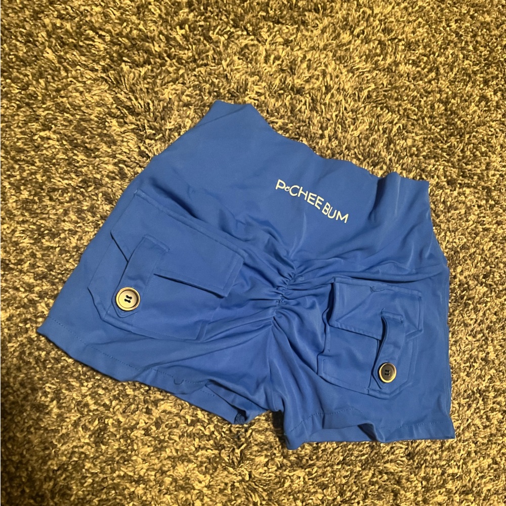 Pcheebum shorts